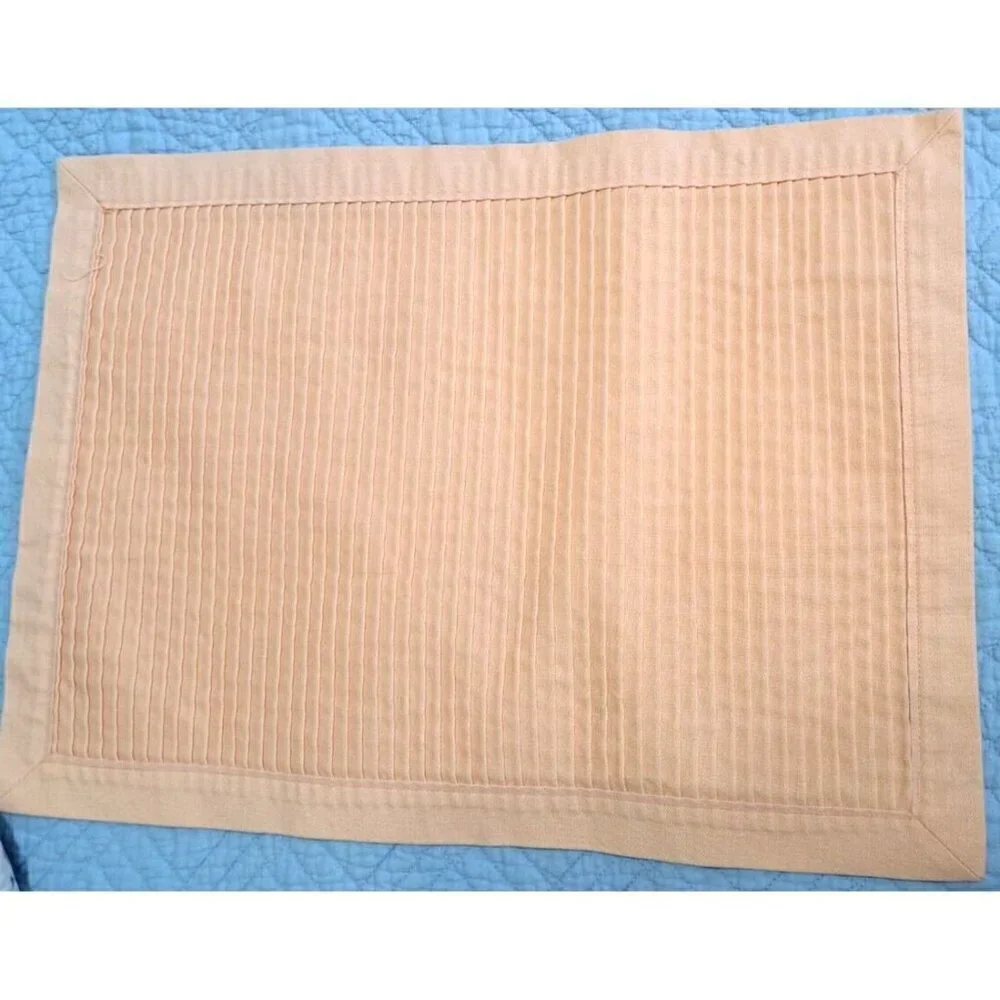 Unbranded Set of Four Light Orange Pleated Placemats Reversible FLAW!